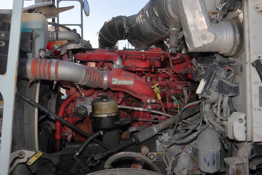 2013 Peterbilt - Image 30 of 31