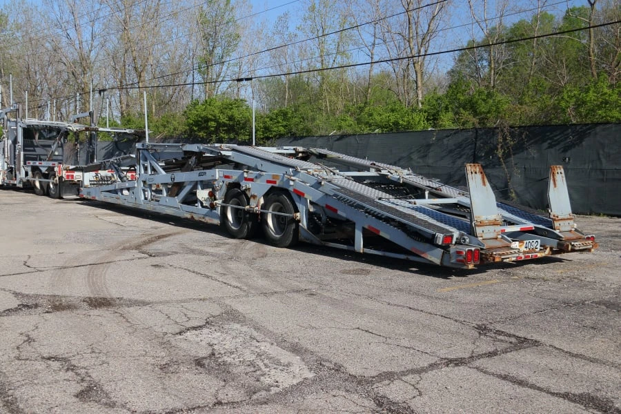 2013 Peterbilt - Image 15 of 31