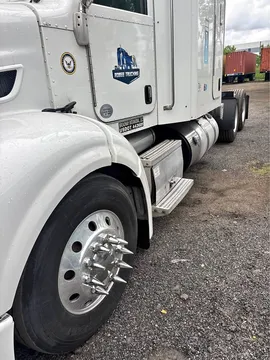 2013 Peterbilt 384