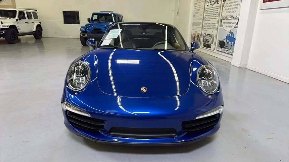 2013 Porsche 911 - Image 7 of 18