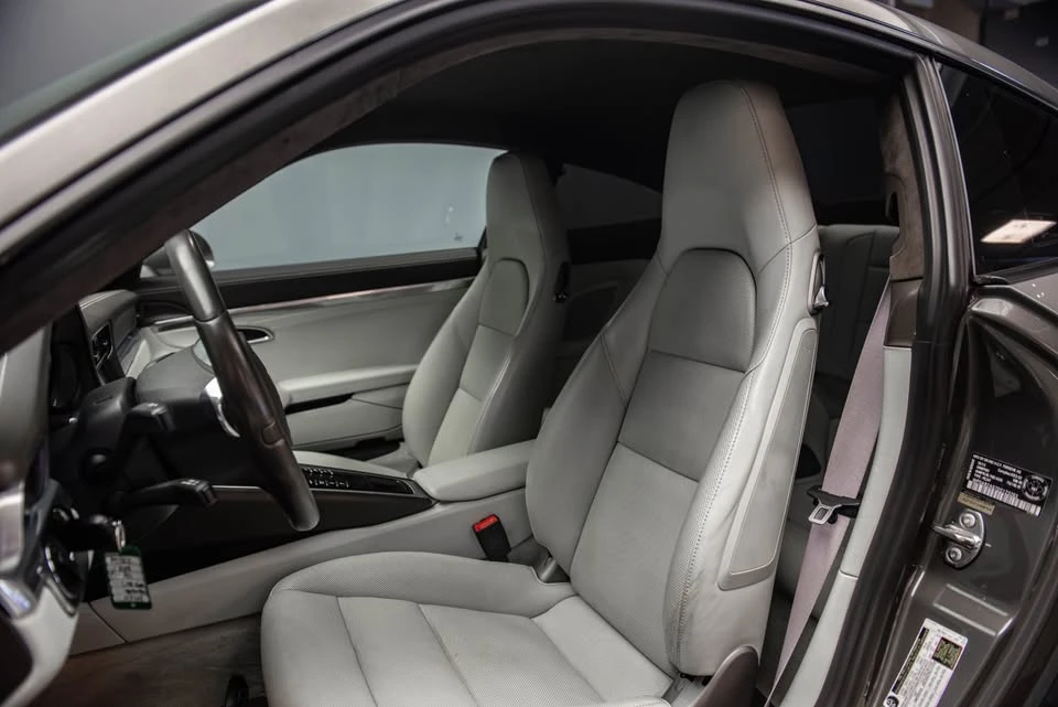 2013 Porsche 991 Carrera 4S - Image 11 of 18