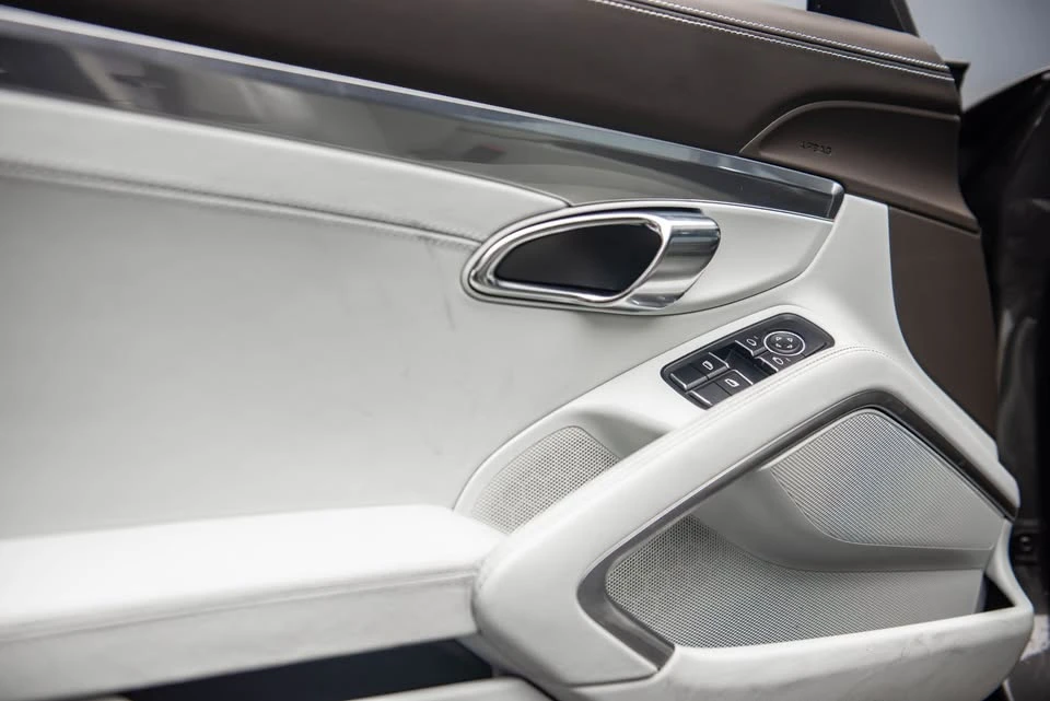 2013 Porsche 991 Carrera 4S - Image 17 of 18