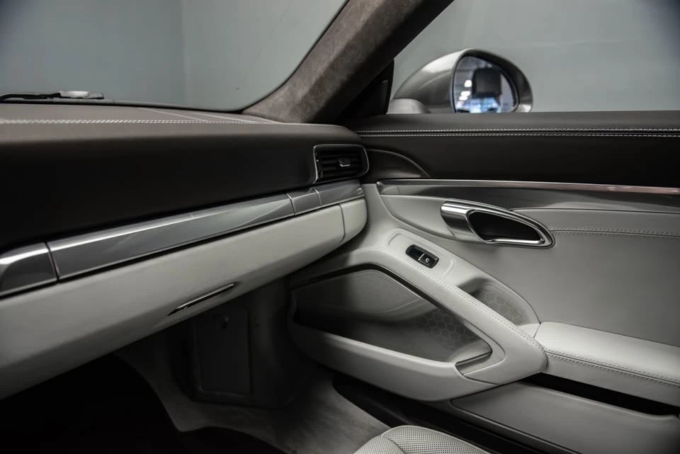 2013 Porsche 991 Carrera 4S - Image 12 of 18