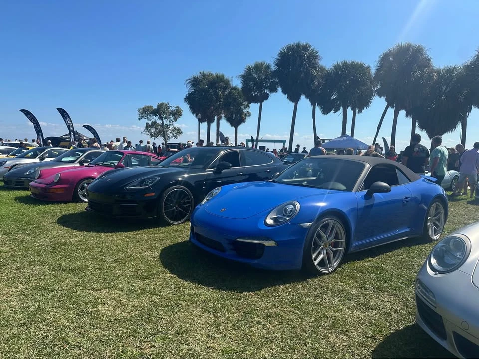 2013 Porsche 991 Carrera 4S - Image 2 of 10