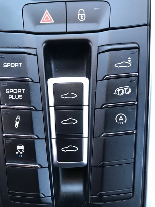 2013 Porsche 991 Carrera 4S - Image 8 of 17