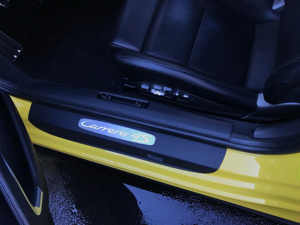 2013 Porsche 991 Carrera 4S - Image 12 of 17