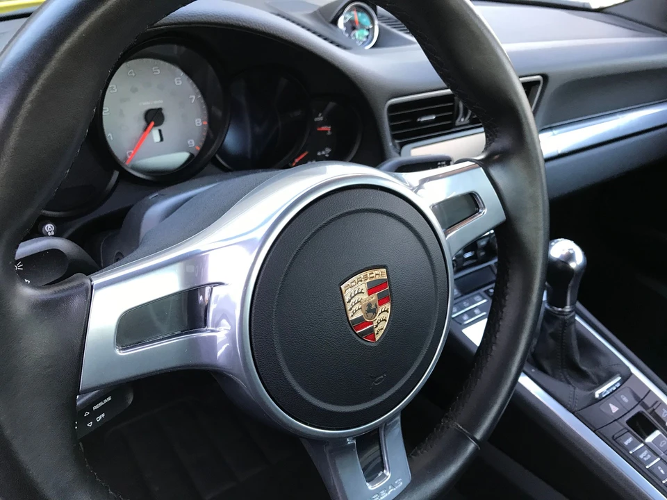 2013 Porsche 991 Carrera 4S - Image 11 of 17