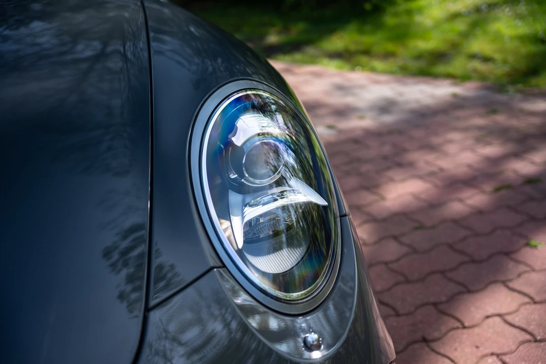 2013 Porsche 991 Carrera - Image 16 of 31