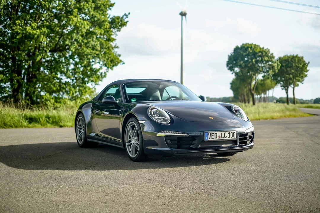 2013 Porsche 991 Carrera 4 - Image 7 of 31
