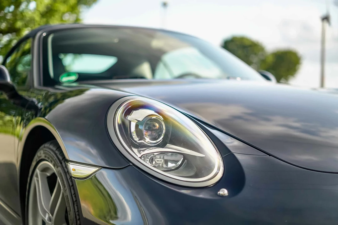 2013 Porsche 991 Carrera 4 - Image 13 of 31