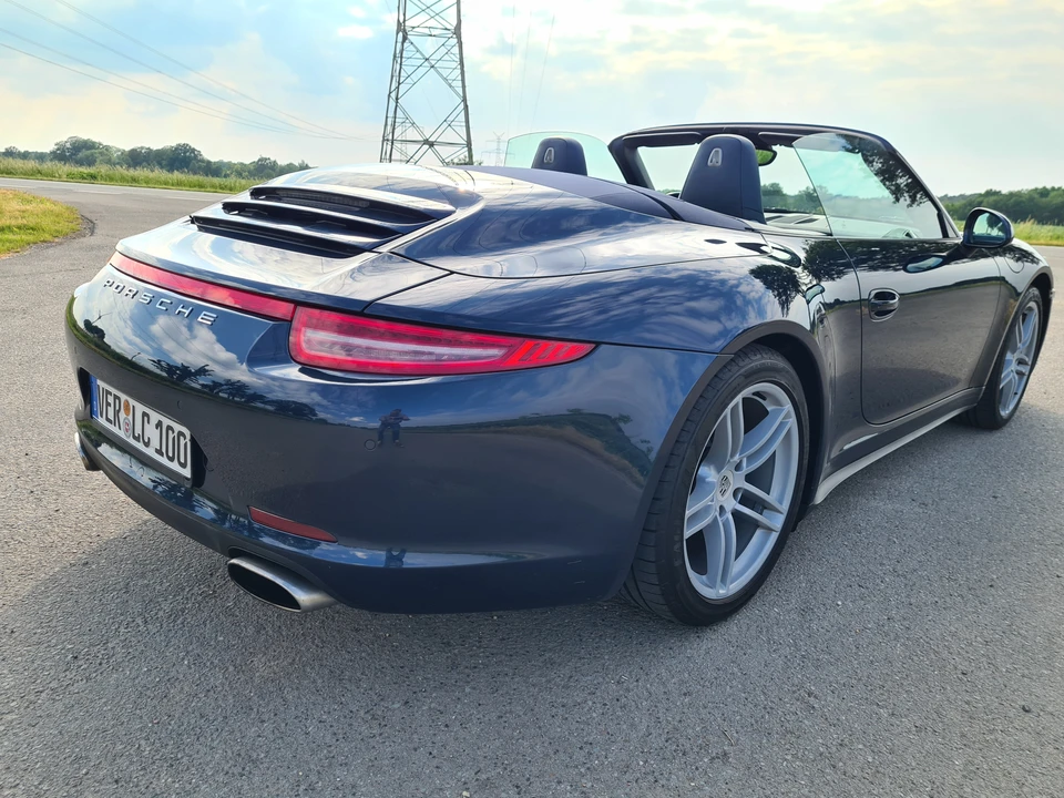 2013 Porsche 991 Carrera 4 - Image 11 of 31