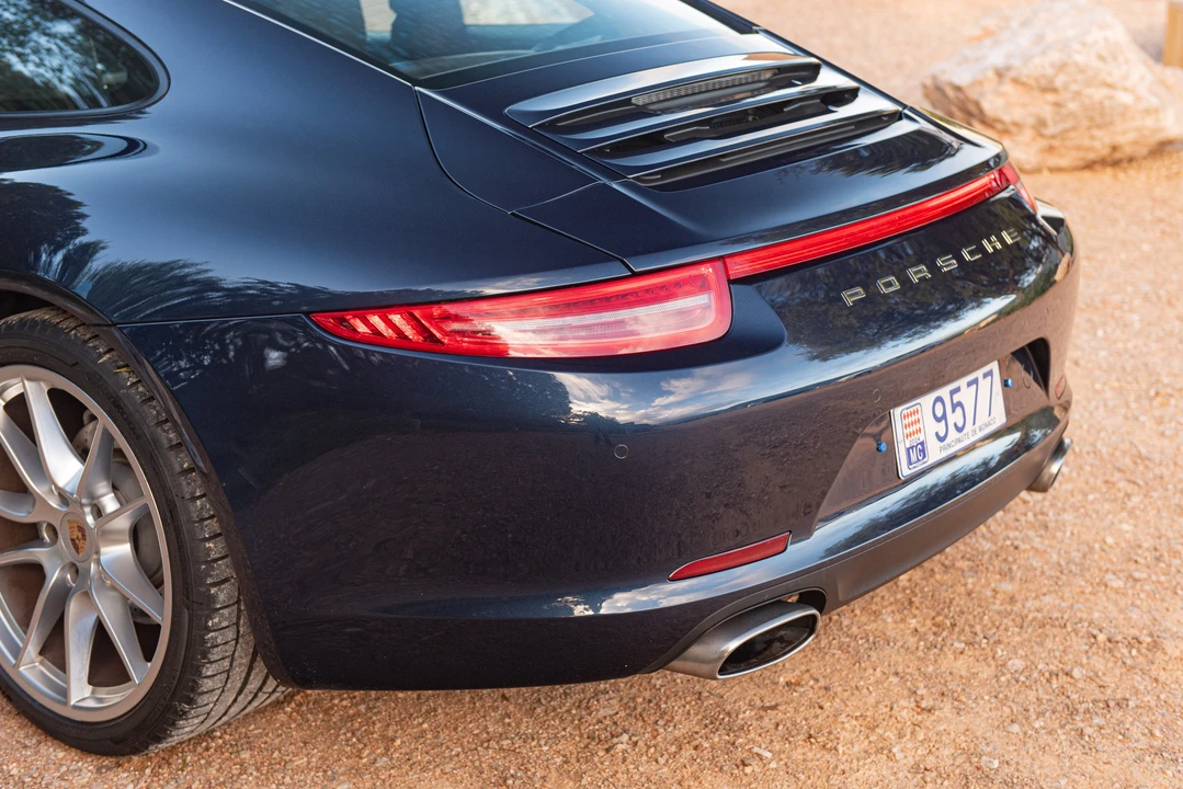 2013 Porsche 991 Carrera 4 - Image 16 of 31