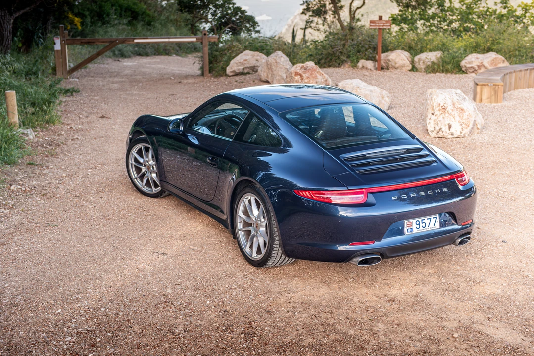2013 Porsche 991 Carrera 4 - Image 7 of 31