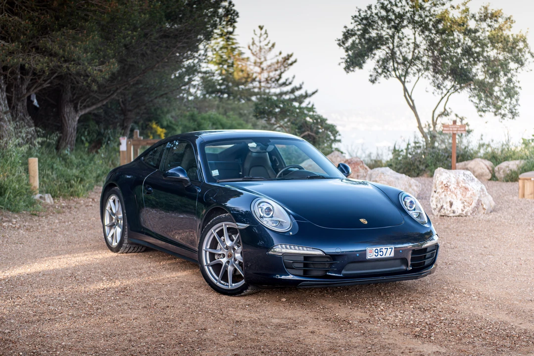 2013 Porsche 991 Carrera 4 - Image 10 of 31