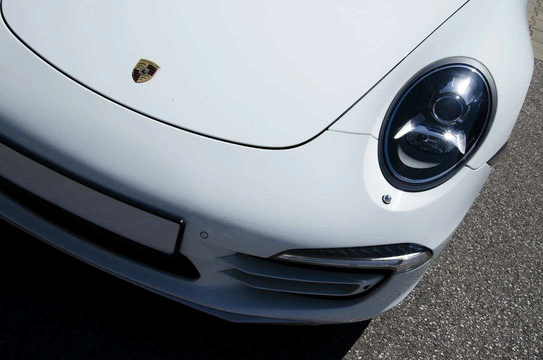 2013 Porsche 991 Carrera 4 - Image 18 of 31