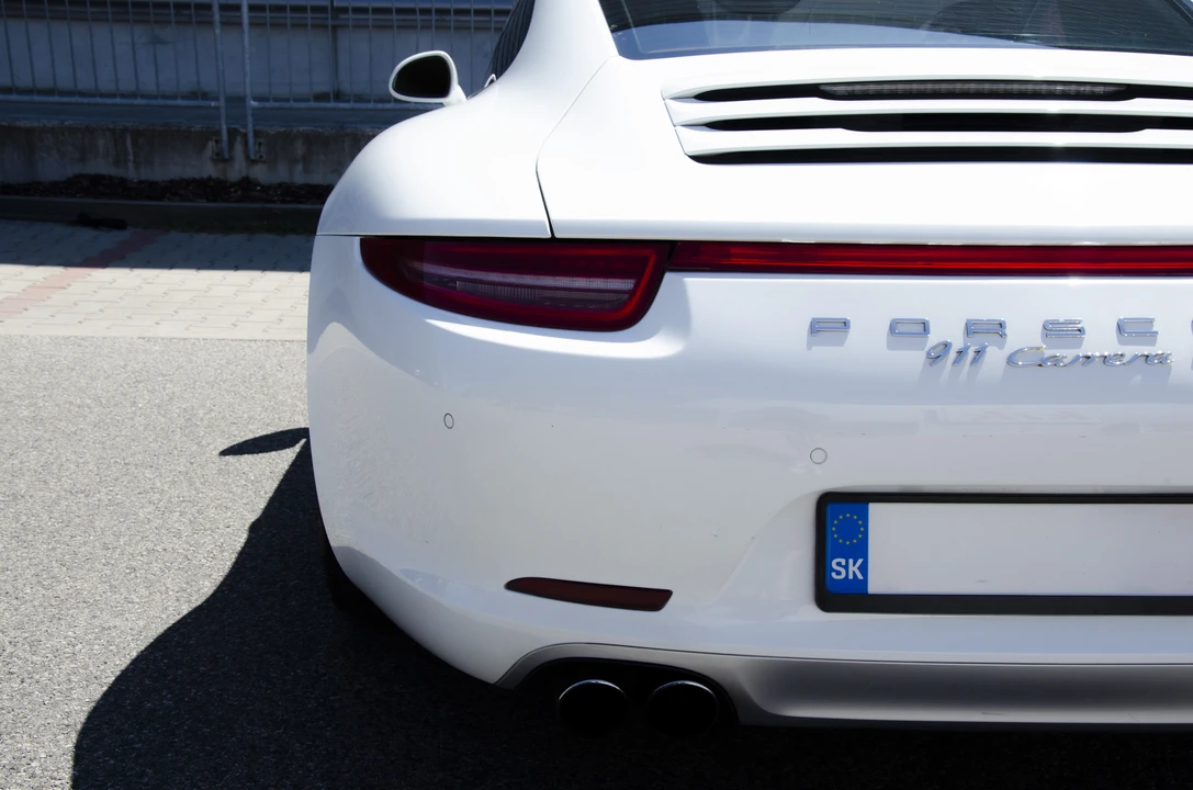 2013 Porsche 991 Carrera 4 - Image 20 of 31