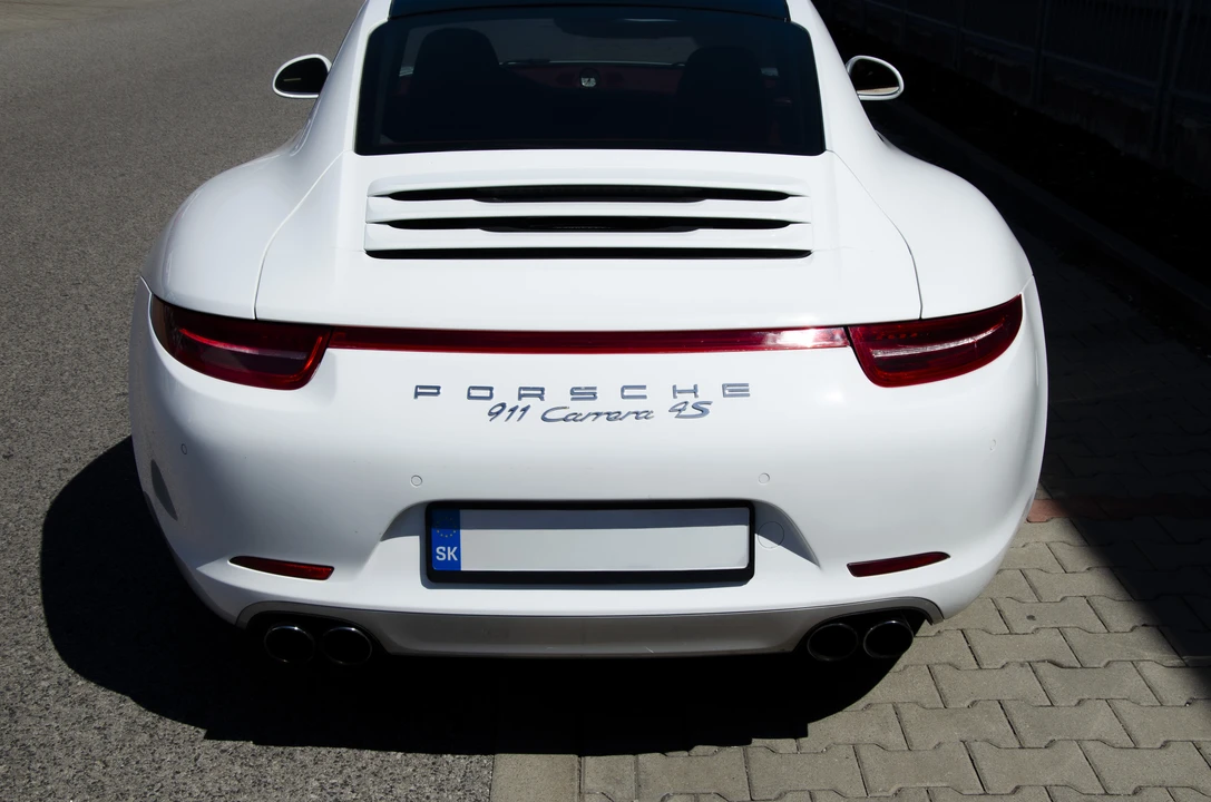 2013 Porsche 991 Carrera 4 - Image 27 of 31
