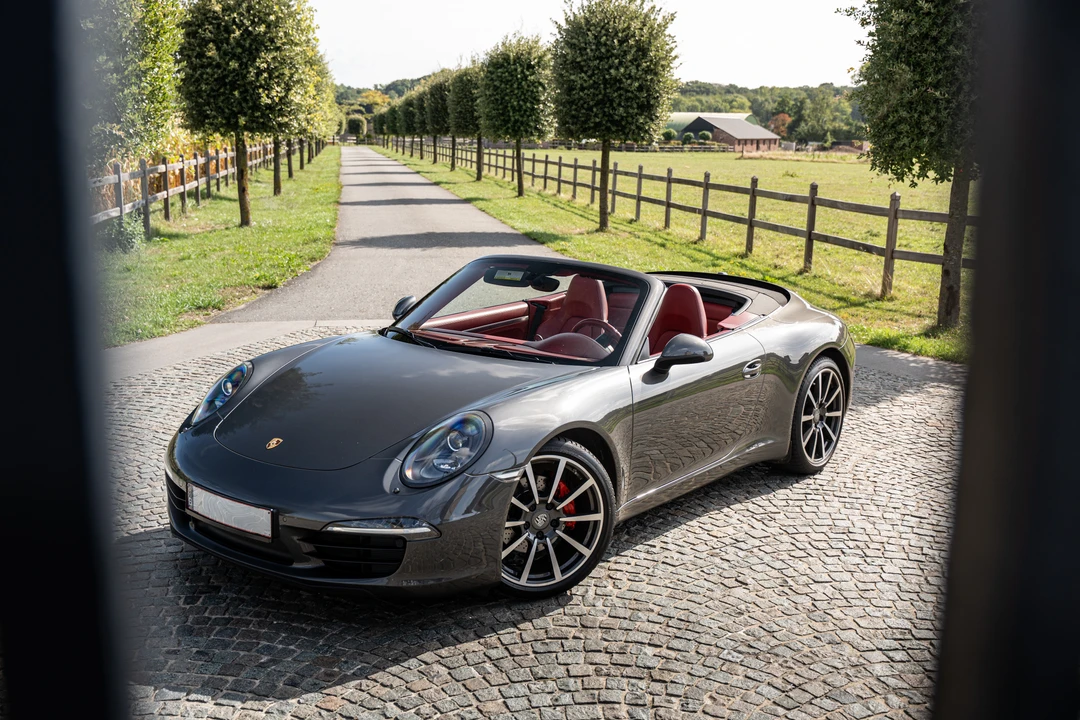 2013 Porsche 991 Carrera - Image 8 of 31
