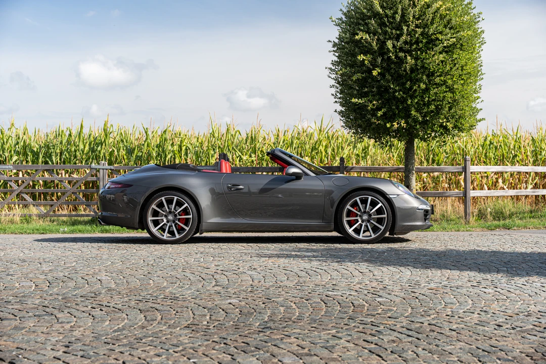 2013 Porsche 991 Carrera - Image 16 of 31