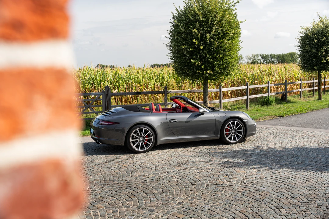 2013 Porsche 991 Carrera - Image 17 of 31