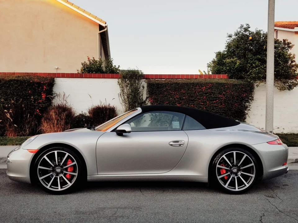 2013 Porsche 991 Carrera S - Image 17 of 18