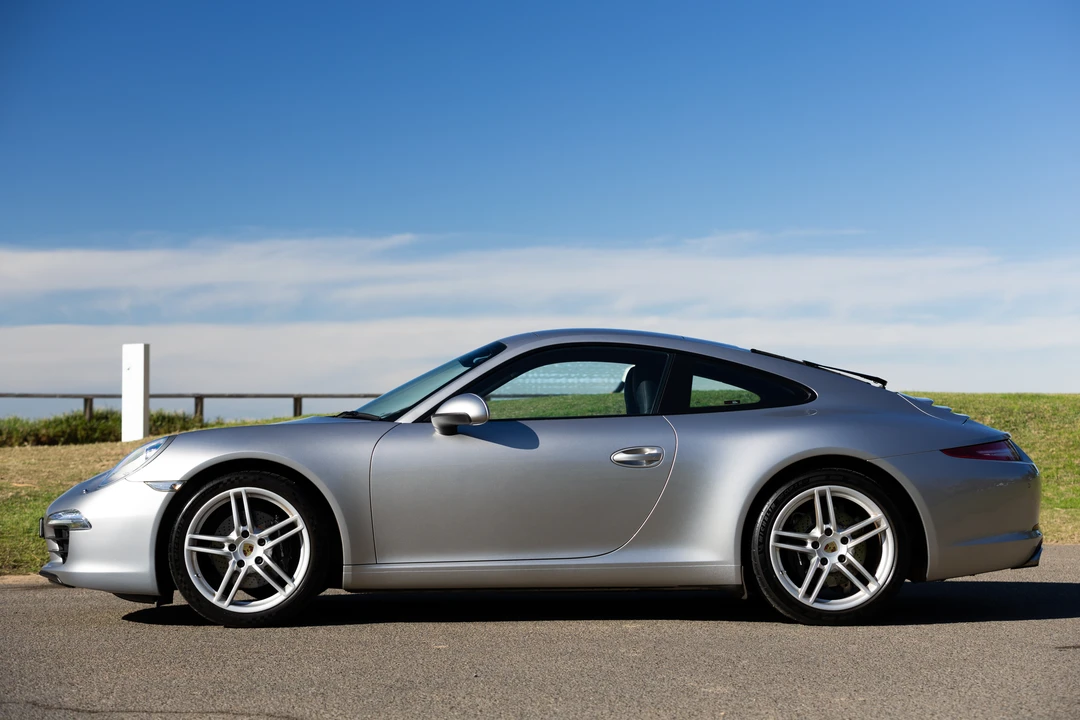 2013 Porsche 991 Carrera - Image 12 of 31