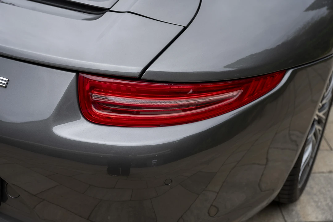 2013 Porsche 991 Carrera - Image 25 of 31