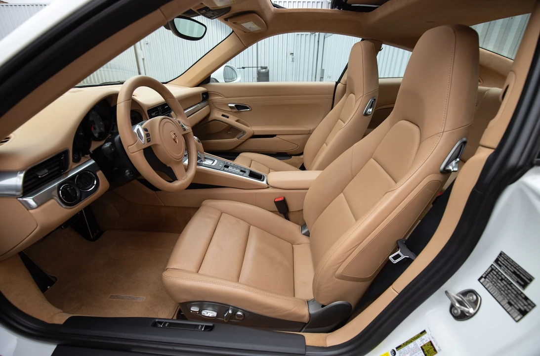 2013 Porsche 991 Carrera 4S - Image 15 of 31