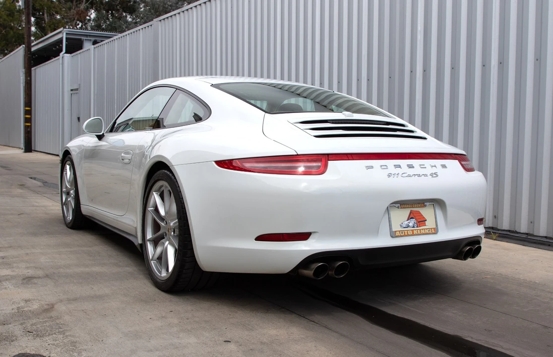 2013 Porsche 991 Carrera 4S - Image 12 of 31