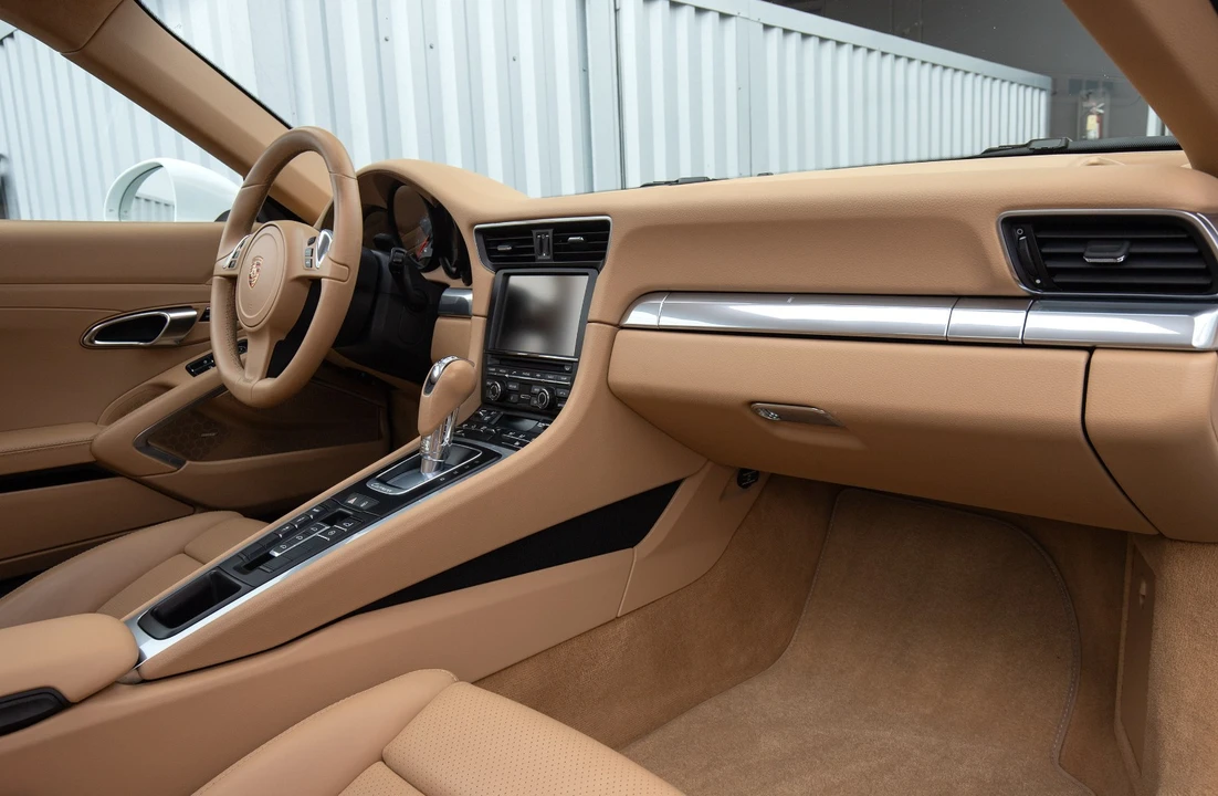 2013 Porsche 991 Carrera 4S - Image 24 of 31