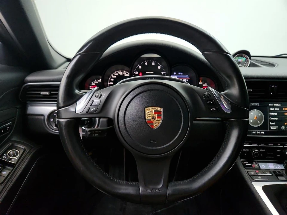 2013 Porsche 991 Carrera - Image 17 of 31