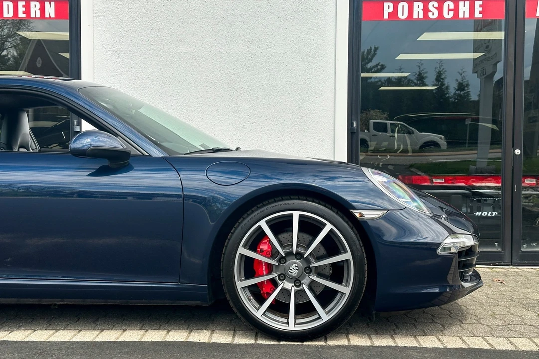 2013 Porsche 991 Carrera S - Image 16 of 31