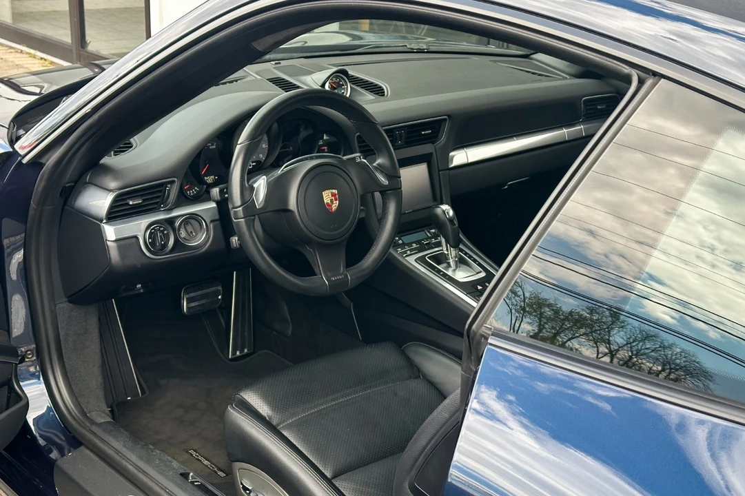 2013 Porsche 991 Carrera S - Image 31 of 31