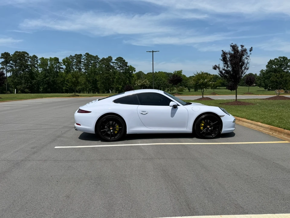 2013 Porsche 991 Carrera - Image 8 of 27