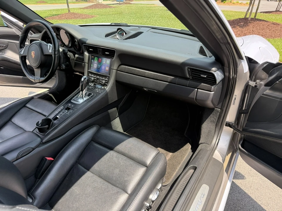 2013 Porsche 991 Carrera - Image 16 of 27