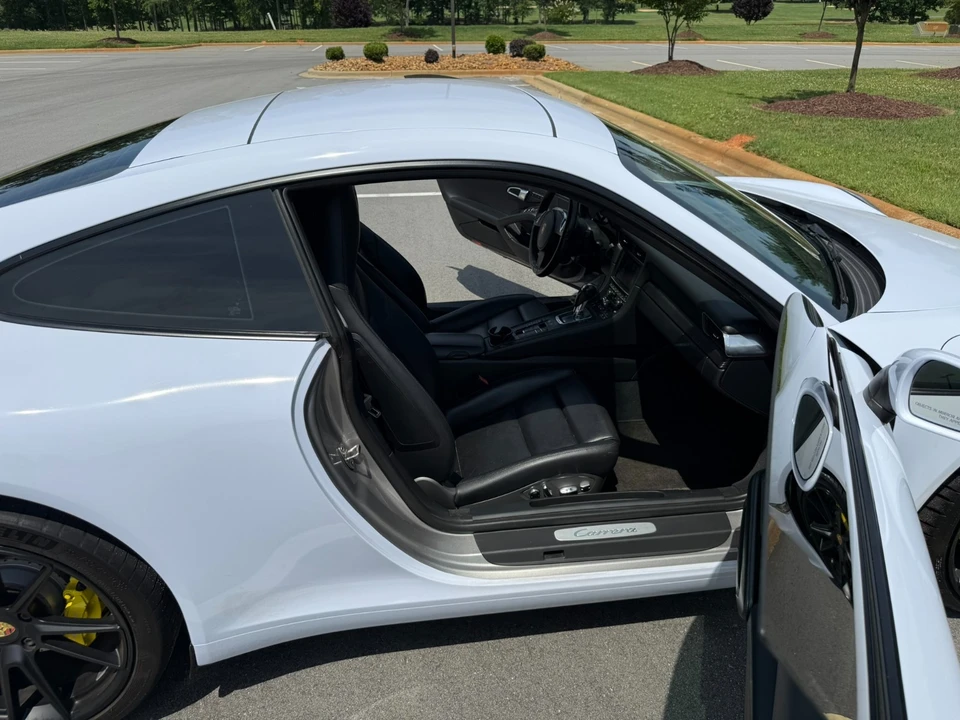 2013 Porsche 991 Carrera - Image 10 of 27