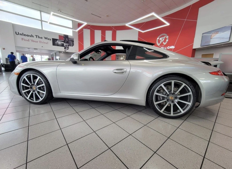 2013 Porsche 991 Carrera - Image 26 of 31