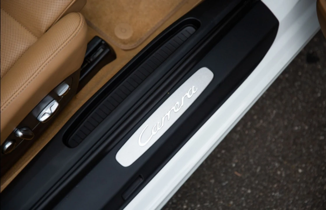2013 Porsche 991 Carrera - Image 26 of 30