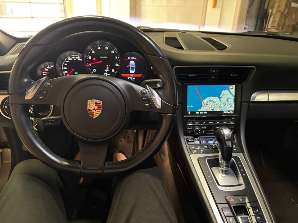 2013 Porsche 991 Carrera - Image 7 of 12