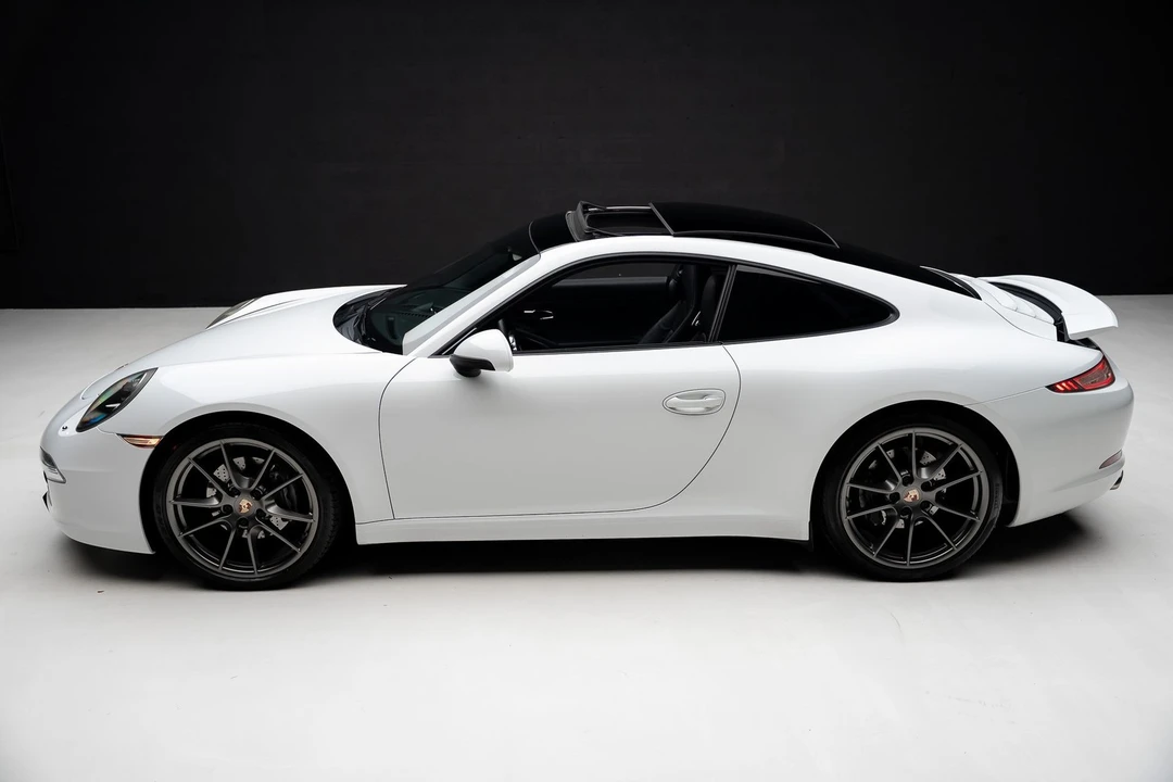 2013 Porsche 991 Carrera - Image 16 of 31