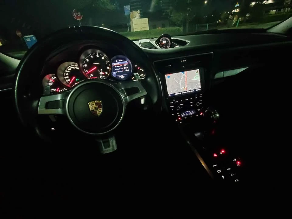 2013 Porsche 991 Carrera - Image 13 of 16