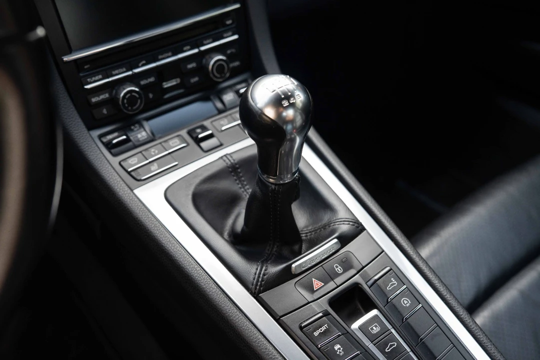 2013 Porsche 991 Carrera - Image 29 of 31