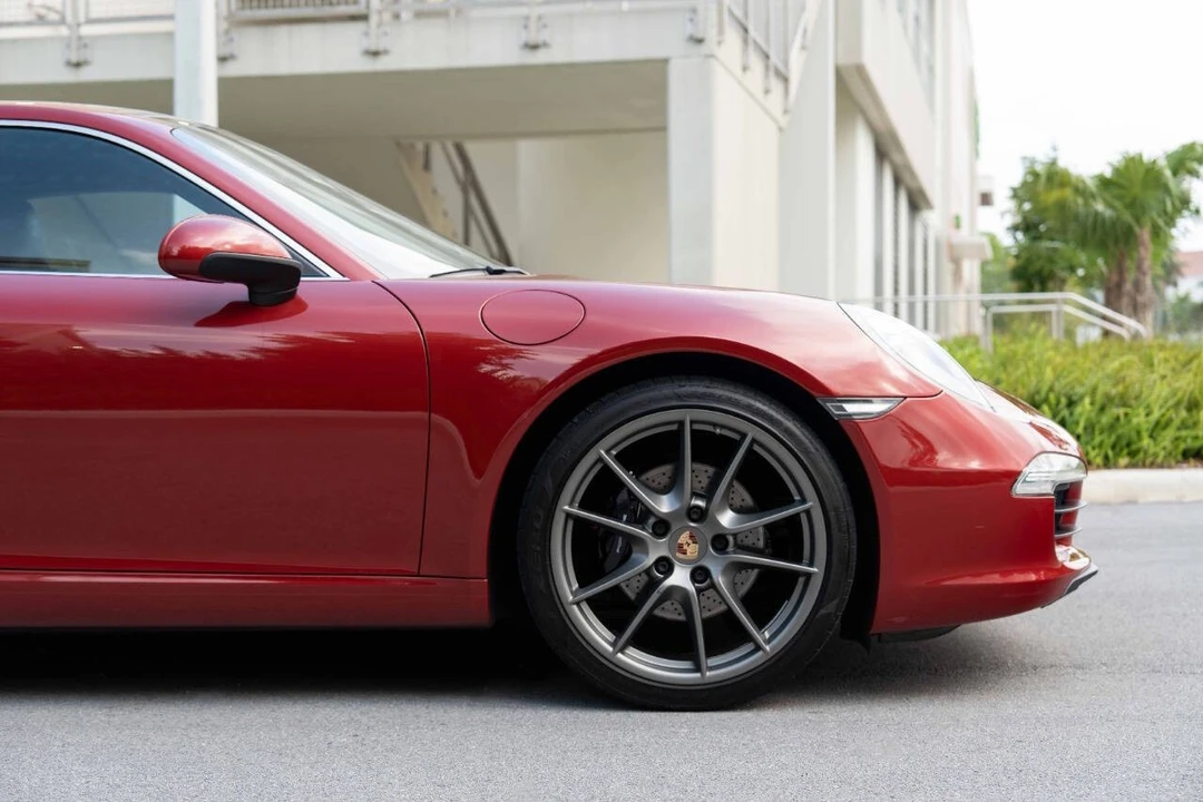 2013 Porsche 991 Carrera - Image 24 of 31
