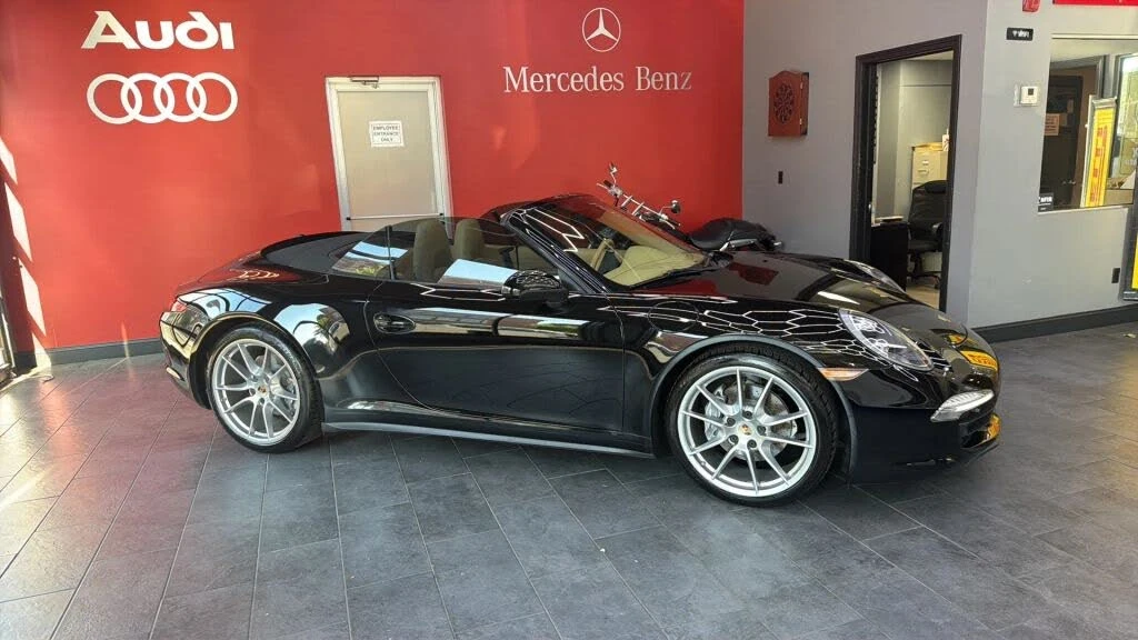 2013 Porsche 991 Carrera 4 - Image 10 of 22
