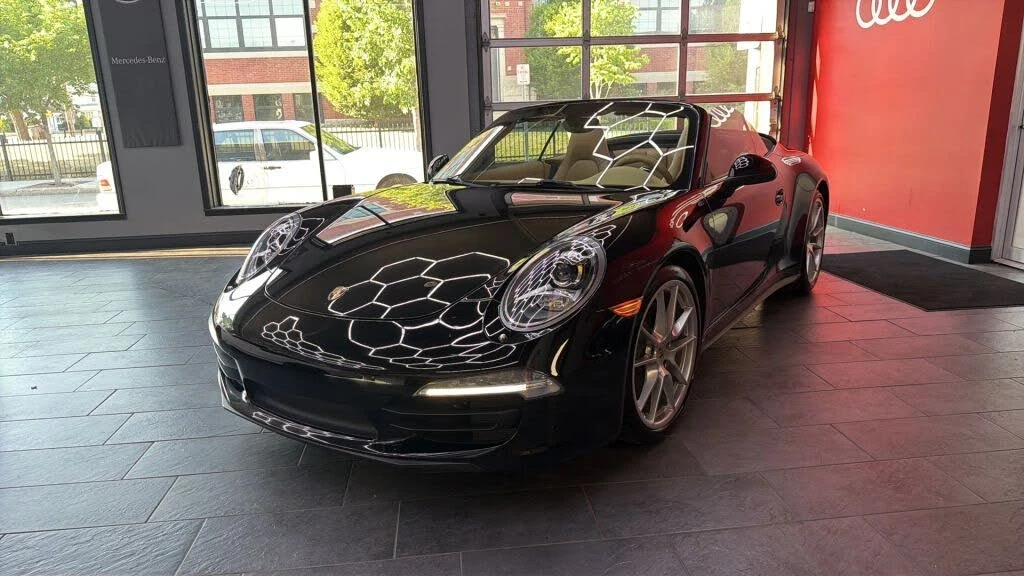 2013 Porsche 991 Carrera 4 - Image 8 of 22