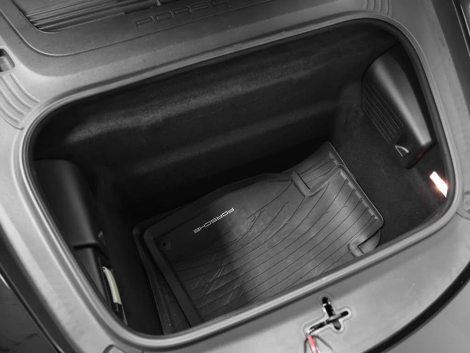 2013 Porsche 991 Carrera 4 - Image 17 of 31