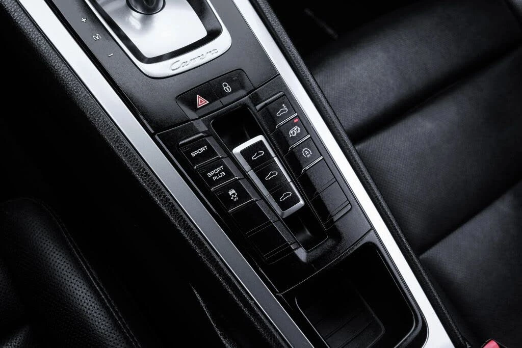 2013 Porsche 991 Carrera 4 - Image 24 of 31