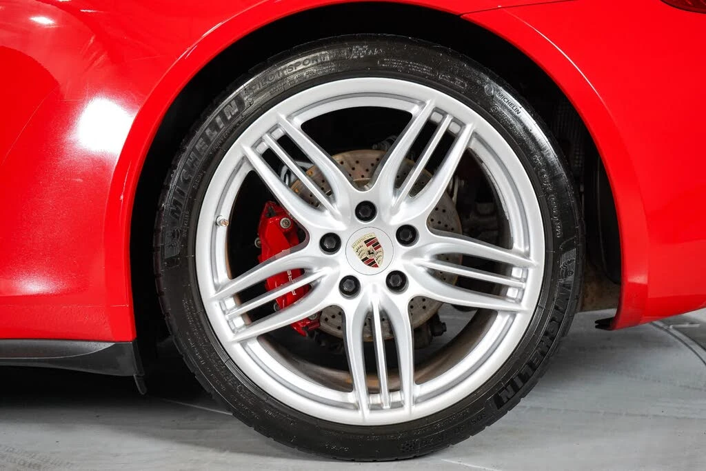 2013 Porsche 991 Carrera 4 - Image 9 of 31