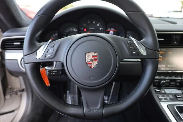 2013 Porsche 991 Carrera 4 - Image 27 of 31