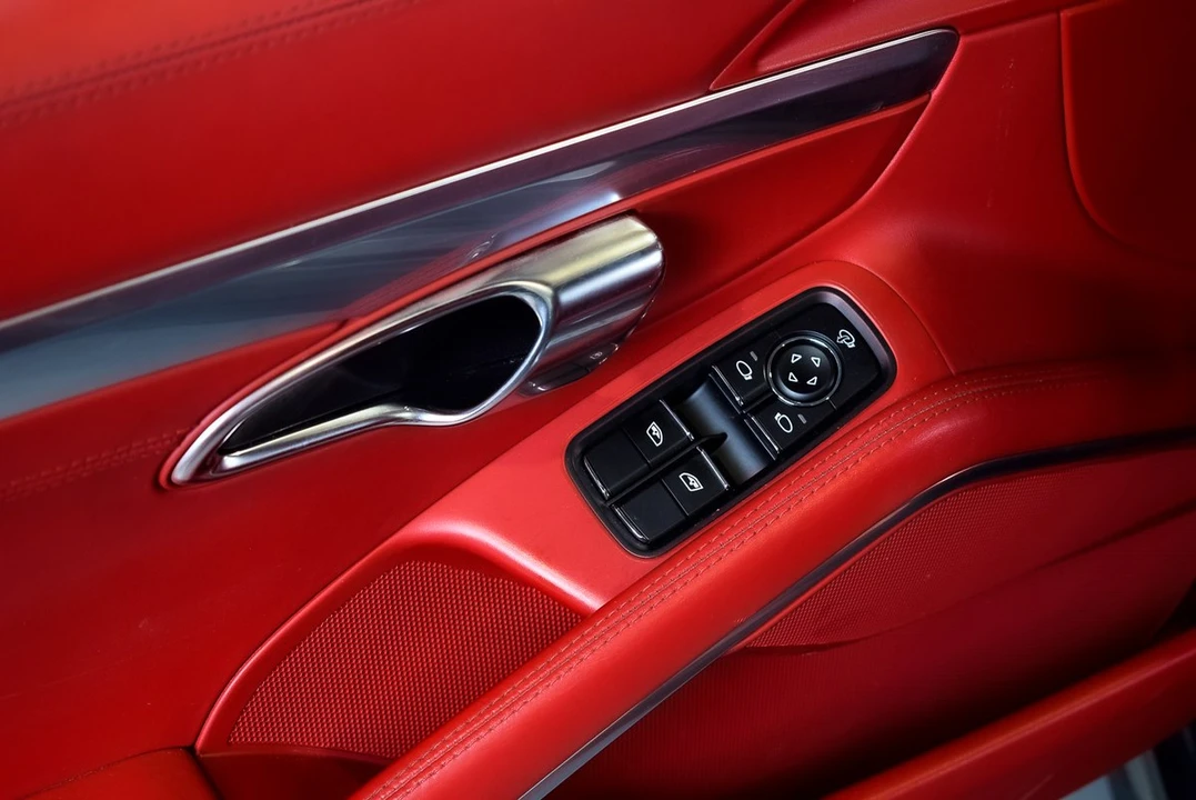 2013 Porsche 991 Carrera 4 - Image 28 of 30